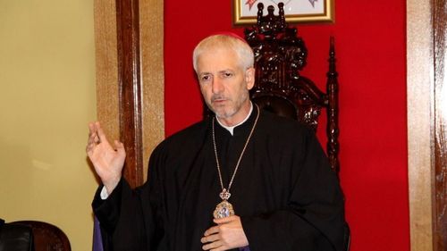 Șeful Spitalului de Boli Infecțioase din Cluj susține că nu a fost informat că Episcopul Florentin Crihălmeanu era infectat cu Covid-19. Episcopul a murit marți, la 61 de ani