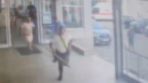 Percheziții în cazul bătăilor din Pantelimon: 11 mandate în București și Ilfov / Dosar pentru tulburarea ordinii și liniștii publice și loviri sau alte violențe / ”Au dat cu bâta într-un calculator”