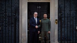 Zelenski merge luni la Londra / Întâlnire despre acordul de pace cu Keir Starmer, Emmanuel Macron și Friedrich Merz