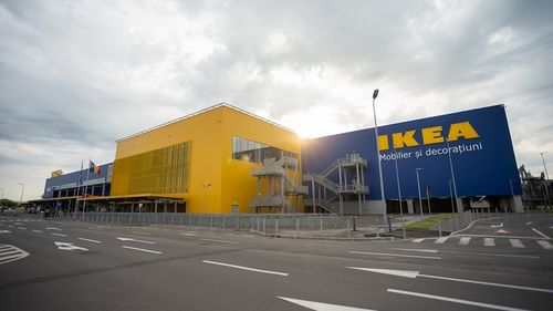 Ikea a anunţat că va majora preţurile, din cauza dificultăţilor cu care se confruntă lanţurile de aprovizionare 