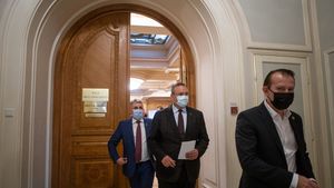 Biroul Executiv al PNL a aprobat lista miniștrilor Cabinetului Ciucă / Florin Cîțu: ”Marcel Ciolacu a spus că el recomandă să se voteze acest guvern” / Strategia PNL: Discuții cu fiecare parlamentar