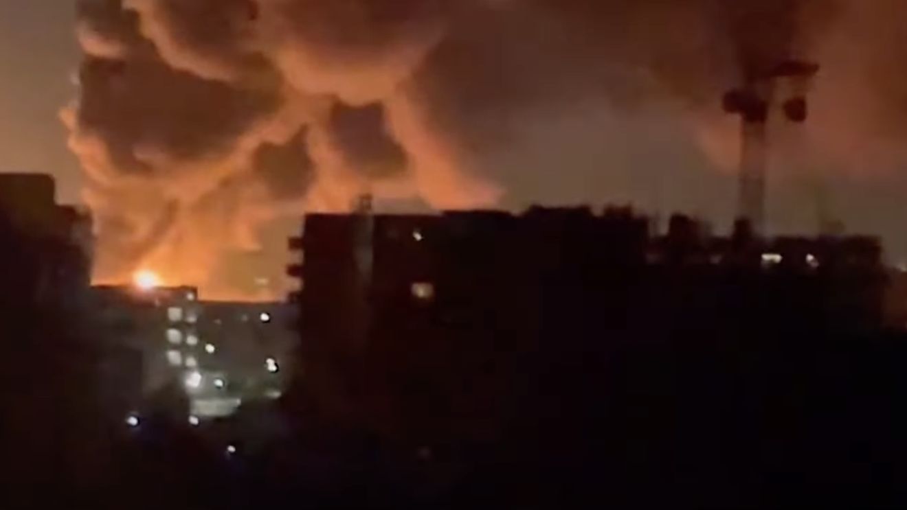 Șeful aeroportului Heathrow dormea cu telefonul pe silențios în noaptea în care un incendiu a dus la anularea a mii de zboruri
