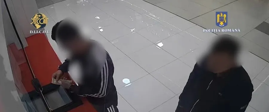 falsificatori valută