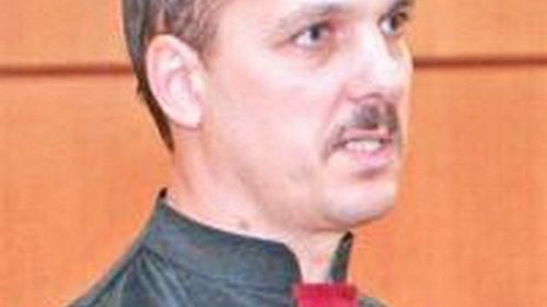 Primul pumn în gura magistraţilor după modificarea legilor Justiţiei. Document: Preşedintele Tribunalului Constanţa le cere judecătorilor să respecte noile prevederi şi să nu semneze scrisoarea de sprijin pentru Augustin Lazăr