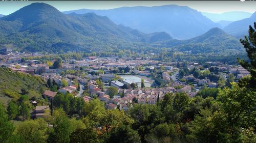 Sălbaticul munte în care adolescentul britanic Alex Batty a trăit timp de șase ani