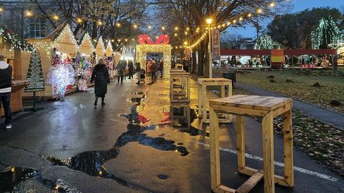 FOTO Protecția Consumatorului a închis o parte din Târgul de Crăciun al Constanței: ”Un bâlci”/ Șeful ANPC a fost director în primăria condusă de Vergil Chițac, dar ulterior a picat examenul