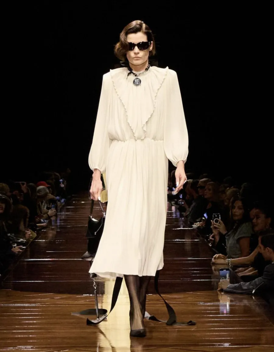 belenciaga, paris fashion week 2024, demna gvasalia, modă, case de moda de lux 