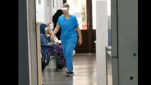Fără reguli anti-COVID la un centru medical din subordinea Arhiepiscopiei Tomisului. Un pacient a ajuns acasă infectat, acuză familia/ DSP și Arhiepiscopia au dispus controale