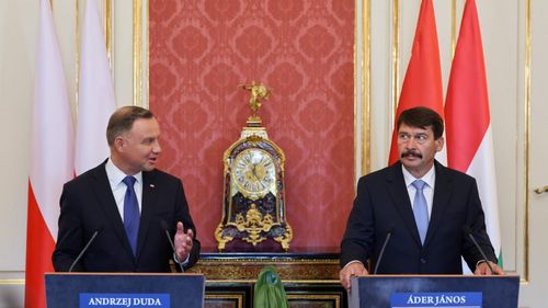 Presa maghiară: Preşedintele Poloniei nu vrea să se întâlnească cu președintele Ungariei din cauza atitudinii prietenoase a Budapestei față de Rusia
