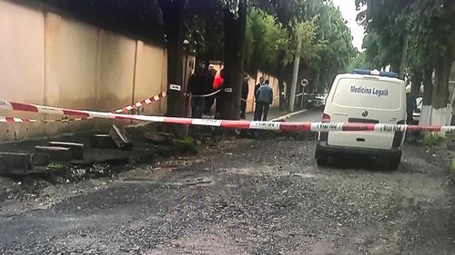 Cadavrele a două persoane, mamă şi fiu, descoperite într-o casă din localitatea Tarcea (Bihor) / Trupurile prezintă urme de violenţă