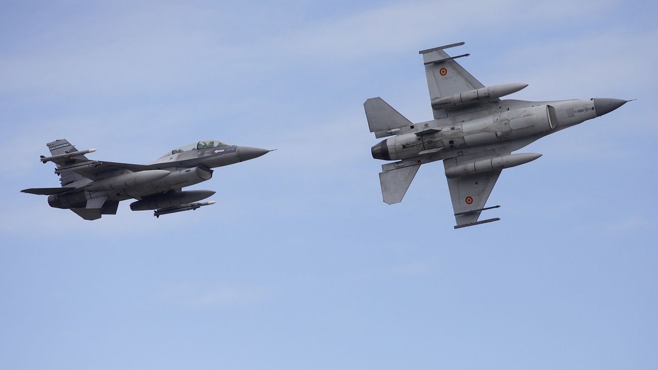 Norvegia va dona Ucrainei şase avioane F-16