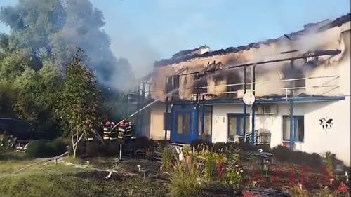 Casa de vacanţă din Delta Dunării a fostului ministru al transporturilor, Miron Mitrea, incendiată / Primarul din Crișan: Un fost angajat a avut o dereglare psihică pe fond de alcool / Bărbatul a fost reținut