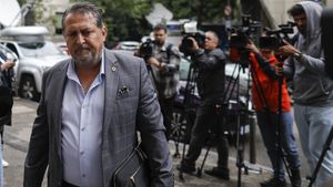 EXCLUSIV Denunțătorul lui Coldea și Dumbravă, reclamat la parchet după ce a amenințat pe TikTok că îi rupe picioarele lui Kovesi, iar la Realitatea Tv a susținut că două judecătoare l-ar fi abordat, prin intermediari, ca să îi rezolve problemele penale - VIDEO
