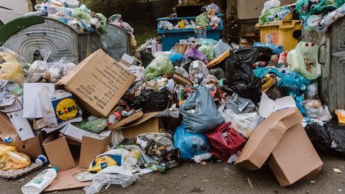 Al doilea oraș din Vâlcea care intră în stare de alertă /  După Drăgășani urmează Băbeni / Localitatea a rămas fără serviciu de salubrizare de peste trei luni