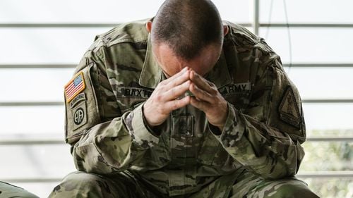 Un soldat american de la o bază NATO din Italia este anchetat pentru că a călcat și ucis cu mașina o româncă / Femeia nu a fost găsită inițial la locul accidentului, fiind aruncată mai mulți metri de șosea