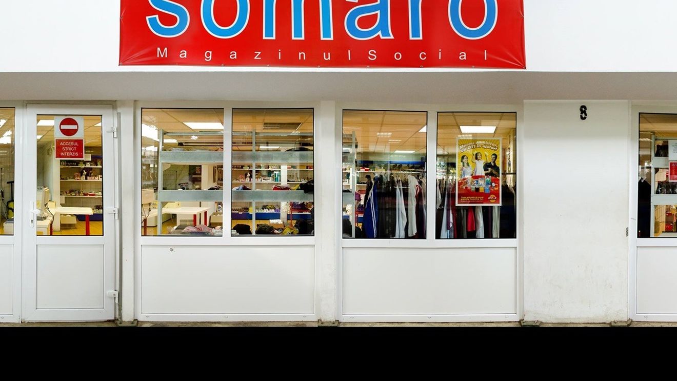 Dezbatere G4Media: 2,5 milioane de tone de alimente sunt risipite anual în România / Un ONG cu 8 persoane spune că reușește să recupereze și să dea familiilor sărace 600 de tone / ”Nu dăm această mâncare pe gratis, pentru că noi credem în demnitate”