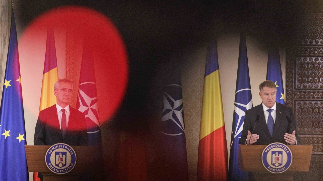 The Associated Press: După 14 ani NATO își va reînnoi o promisiune făcută Ucrainei; aderarea la structurile alianței / E probabil ca la întâlnirea de la București să se anunțe noi promisiuni de sprijin non-letal pentru Ucraina: carburant, generatoare electrice, provizii medicale, echipamente de iarnă și dispozitive de bruiaj anti-dronă