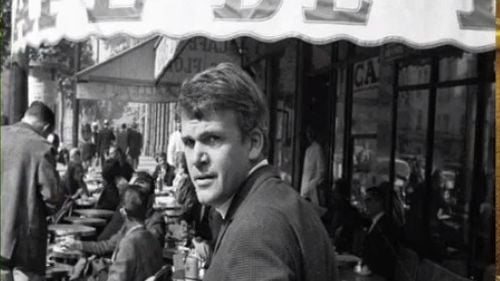 Cenuşa scriitorului Milan Kundera, mutată de la Paris la Brno / Urna va fi păstrată în biblioteca naţională din Moravia până când locul de veci va fi gata