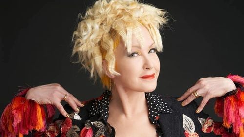 Cântăreaţa Cyndi Lauper a anunţat un turneu de adio