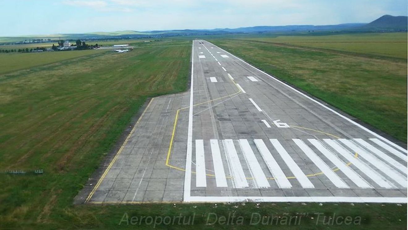 Primul zbor charter de pe aeroportul din Tulcea, după o pauză de câțiva ani: Cursă spre Antalya / Aeroportul este în modernizare din 2016, ultimul proiect început în acest an costă 150 de milioane de lei