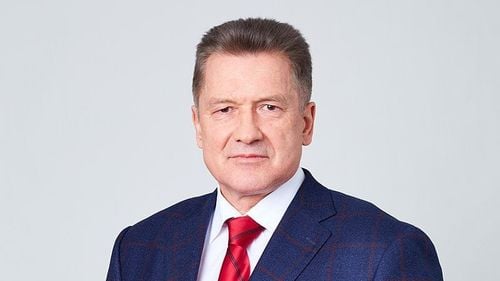 Un oligarh rus face milioane din suplimentele alimentare vândute în România. Cine e Andrei Kosogov