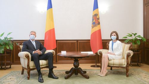 Klaus Iohannis, la Chișinău: România a fost primul stat din lume care a recunoscut independența Republicii Moldova. Îi felicit pe cetățeni pentru maturitate, responsabilitate și spiritul democratic demonstrate