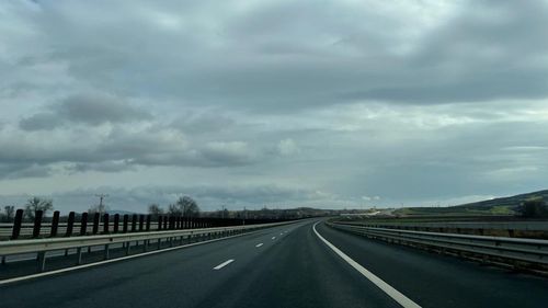 Autostrada Transilvania : Grindeanu explică ce a discutat cu Beniamin Rus, patronul Precon despre semnarea contractului pe lotul Chiribiș-Biharia. Atribuirea, îngreunată de procesele cu Trameco (Selina)