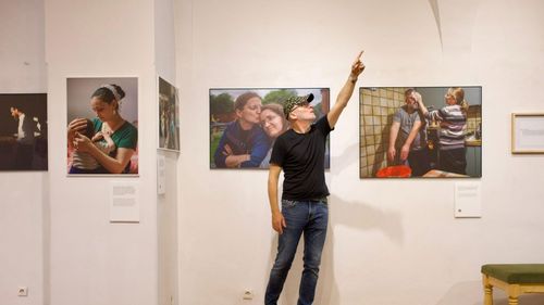 Poveşti ale diasporei cu puternic impact emoţional, documentate într-o expoziţie „misiune de serviciu public”, în premieră la TIFF