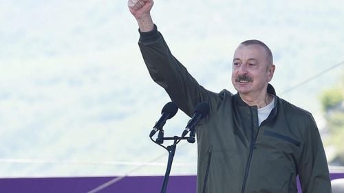 România intensifică legăturile diplomatice cu Azerbaidjan pentru diversificarea furnizării de gaze: președintele Iohannis a discutat cu omologul Ilham Aliyev