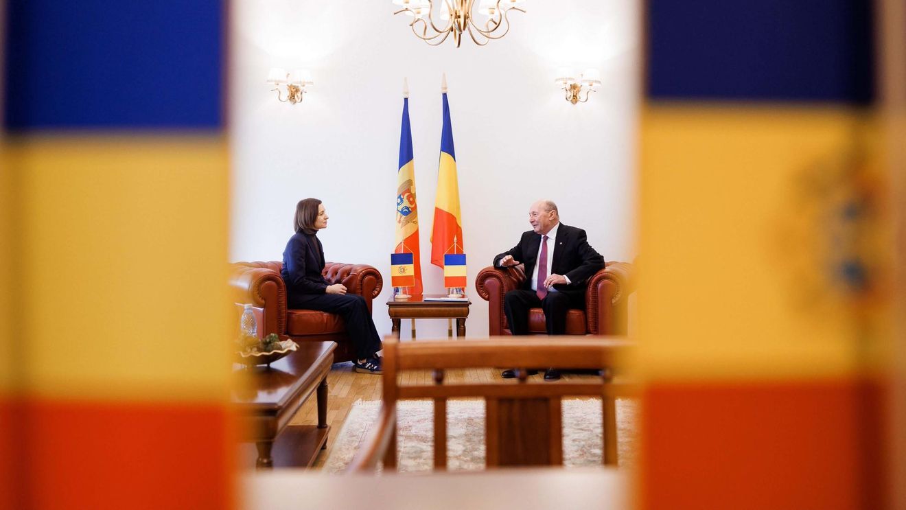 UPDATE Fostul preşedinte al României Traian Băsescu a reprimit cetăţenia Republicii Moldova, anunţă Maia Sandu / Băsescu: Rămân devotat cauzei reunificării ţării şi a poporului român