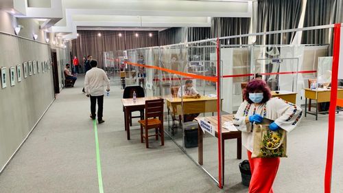 FOTO Cum se alege rectorul la Universitatea Ovidius din Constanța, în condiții de distanțare impuse de pandemia COVID