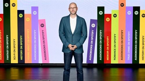 „Nu vrem ca muzica noastră să omoare oameni”: Mai mulți artiști se revoltă împotriva Spotify din cauza legăturilor șefului companiei cu o firmă AI din domeniul militar