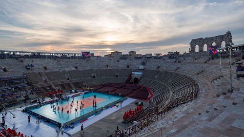 România a fost învinsă de Italia în meciul care a deschis Campionatul European de volei feminin, pe Arena din Verona