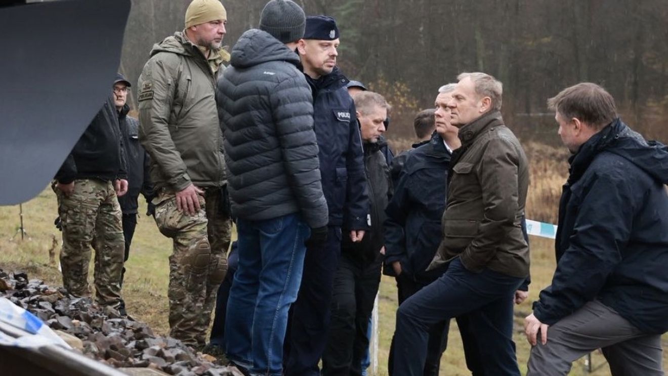 BREAKING Tusk: Un act de sabotaj a generat explozia care a avariat o linie ferată folosită de Polonia pentru aprovizionarea Ucrainei