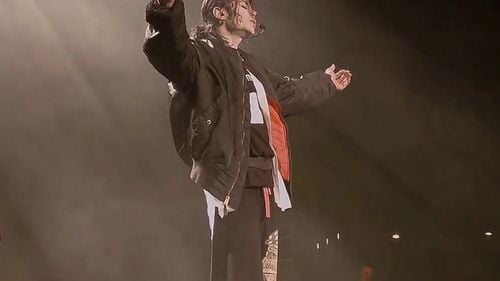 „Am avut fiori când am ascultat-o, pentru că nimeni nu a mai auzit asta până acum” / Melodii nelansate ale lui Michael Jackson, descoperite într-un depozit abandonat