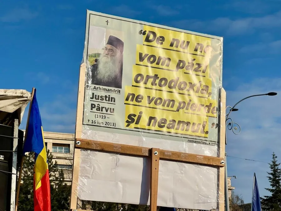Protest pro-Georgescu, Piața Victoriei