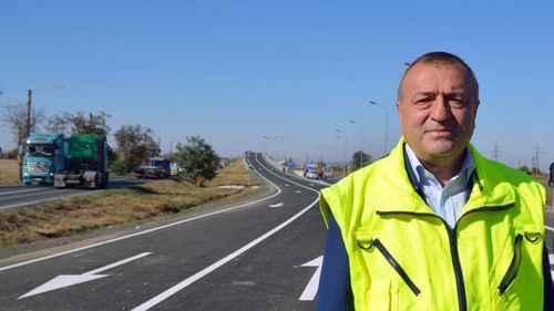 Cine e Cristian Ilie Ispravnic, șeful pus de PSD la Direcția de Drumuri Timișoara, aflat în centrul scandalului de corupție: a angajat condamnați penal și a cumpărat mașini noi în timp ce drumurile din zonă sunt distruse