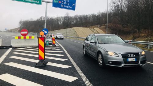VIDEO Lotul 3 al Autostrăzii Lugoj - Deva a fost deschis. Pe autostrada care a costat circa 121 de milioane de euro se va circula cu restricții de viteză și de tonaj
