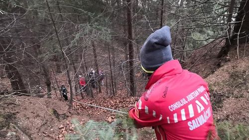 O turistă de 24 de ani a murit în Bucegi după ce a căzut 200 de metri în gol