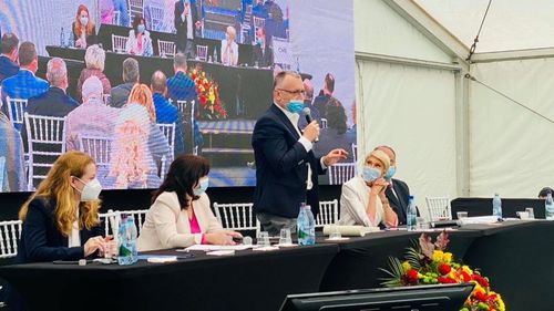 Rectorii lansează aprecieri și salutări pe linie la adresa Guvernului Orban, după reuniunea Consiliului Național al Rectorilor în care Sorin Cîmpeanu (PNL) a fost reales președinte CNR