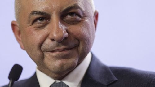 Cătălin Cîrstoiu, despre scandalul consultațiilor private: "Nu am luat niciun ban, am făcut-o din devotament / Nu mă retrag / Eu nu sunt în nicio stare de incompatibilitate / Nu am avut nicio relație contractuală cu clinica privată"