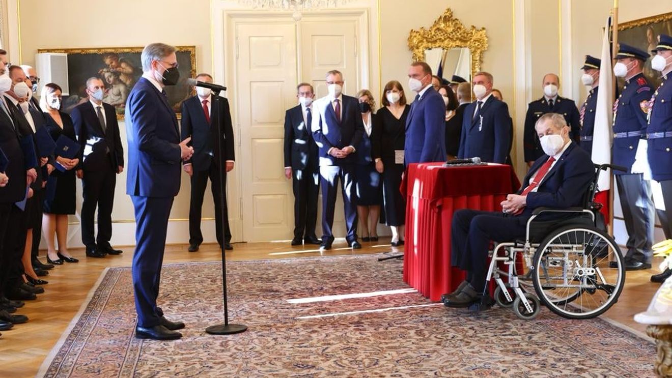 Președintele Cehiei, Milos Zeman, a numit noul guvern condus de Petr Fiala, la mai mult de două luni după victoria alianței sale la alegerile parlamentare