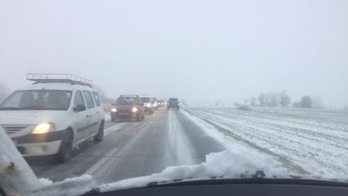VIDEO Trafic de coșmar în București. Cozi de kilometri la intrările în oraș