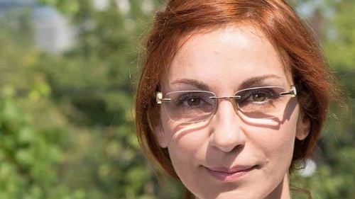 Încep trădările în rândul parlamentarilor apropiați de Dragnea: Carmen Mihălcescu, soția consultantului politic al șefului PSD, îi susține pe puciști