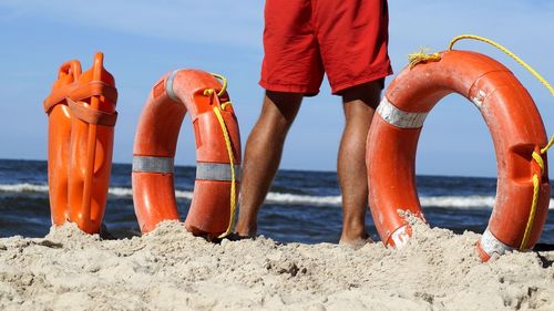 Peste 100 de salvamari supraveghează plajele din Constanța și Mamaia / ”Sunt diferențe mari de temperatură și e pericol să faceți stop cardiorespirator”