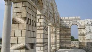 Cum s-a umplut Bulgaria de fortărețe, metereze și biserici medievale false