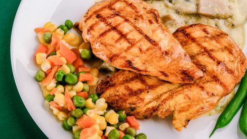 STUDIU O dietă echilibrată ar putea fi mai bună pentru sănătatea creierului decât una vegetariană/ Sănătatea mintală mai bună și timpul de reacție ridicat, printre principalele beneficii