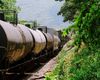 Tren cu 36 de vagoane încărcate cu motorină, oprit în Teleorman după o scurgere / Populația, evacuată / A fost întreruptă alimentarea cu energie electrică în zonă