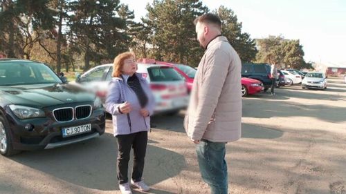 Românii din diaspora se întorc acasă pentru școala de șoferi. Sumele economisite de cei care vor să-și ia permisul în România