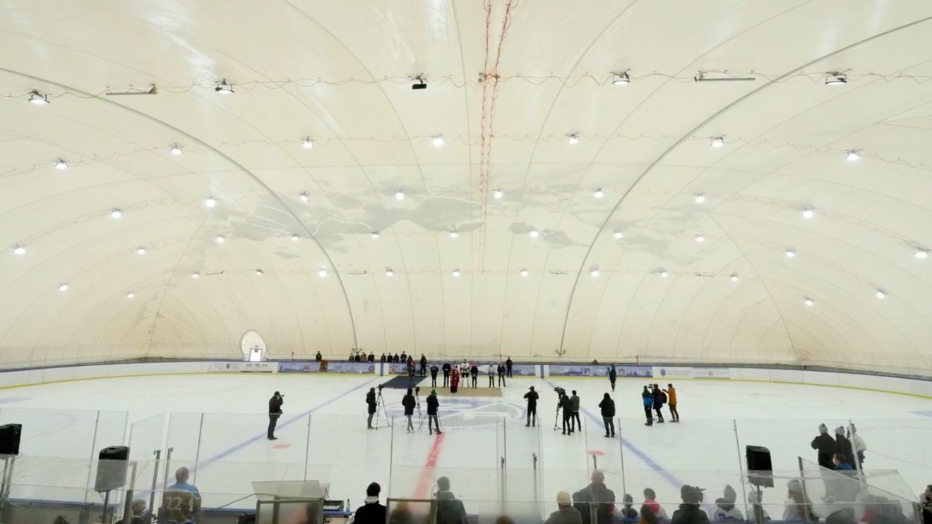 Patinoar acoperit în valoare de peste 1 milion de euro în Sângeorgiu de Mureş, finanțat de Guvernul Ungariei